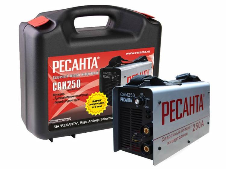 Сварочный аппарат РЕСАНТА САИ-250 в кейсе.