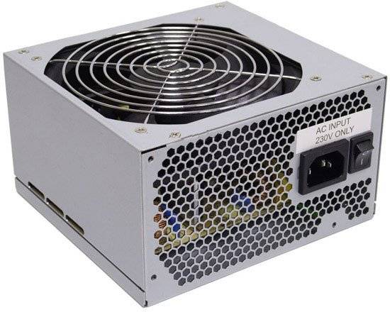 Блок питания 700W ExeGate UN700, ATX, SC, 12cm fan, 24p+4p, 6/8p PCI-E, 3*SATA, 2*IDE, FDD + кабель 220V с защитой от выдергивания <EX259602RUS-S>