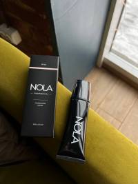 Плотный тональный крем NOLA с эффектом влажной кожи/уценка из за срока годности